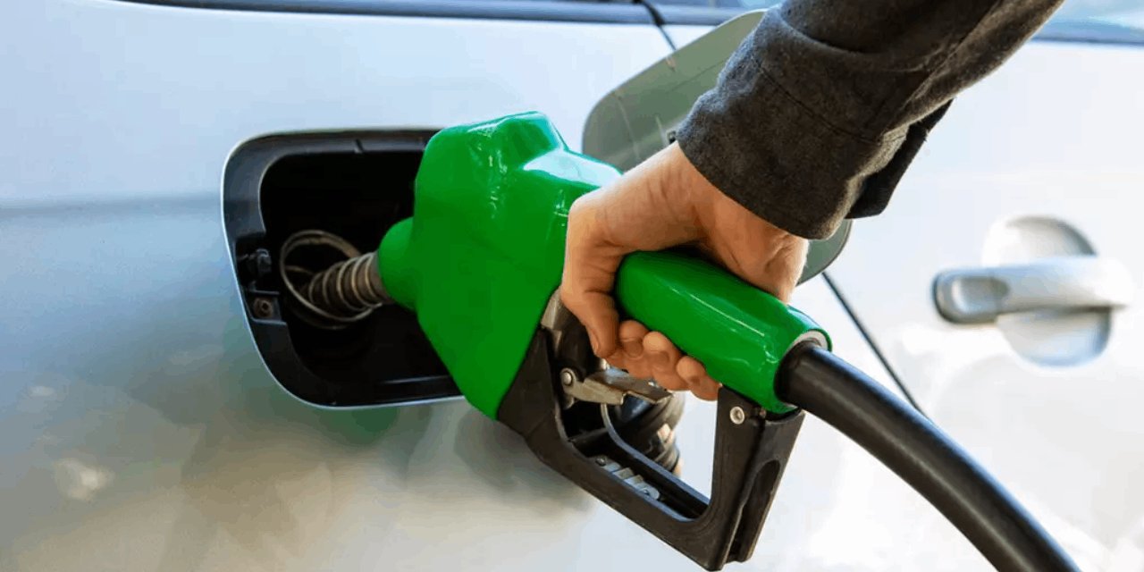 Akaryakıta tarihi zam! Bir gecede 3 liranın üzerinde zam yansıyacak