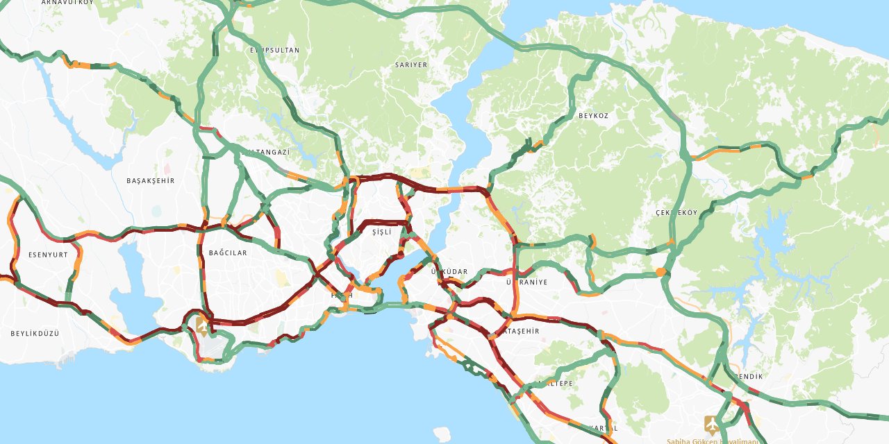 İstanbul'da trafik kilitlendi: Yoğunluk yüzde 85'e ulaştı