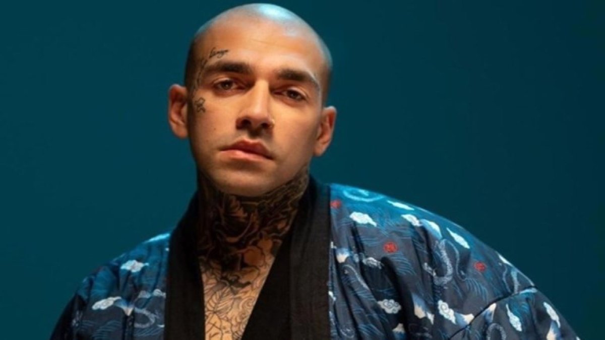 Ezhel vize engeline takıldı: İngiltere konserleri iptal