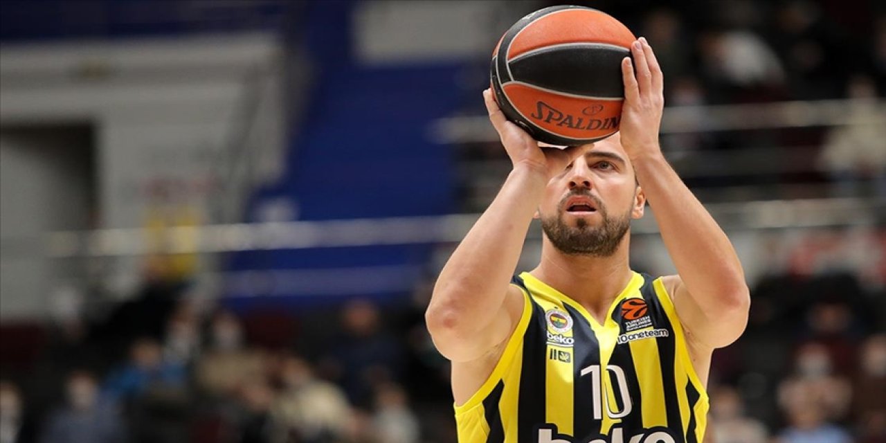 Fenerbahçe Beko kaptanı Melih Mahmutoğlu alkollü araç kullanırken yakalandı