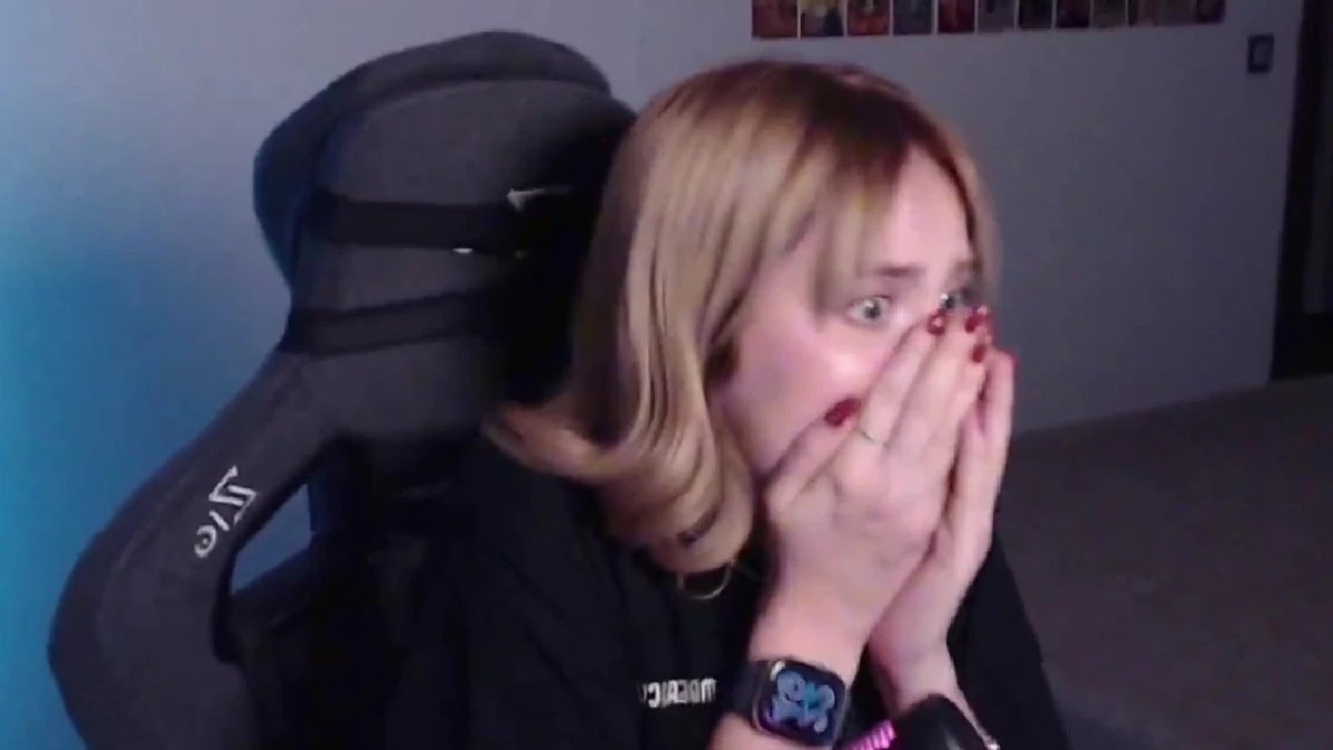 Balıkesir'de 6.1'lik deprem: Canlı yayında depreme böyle yakalandı