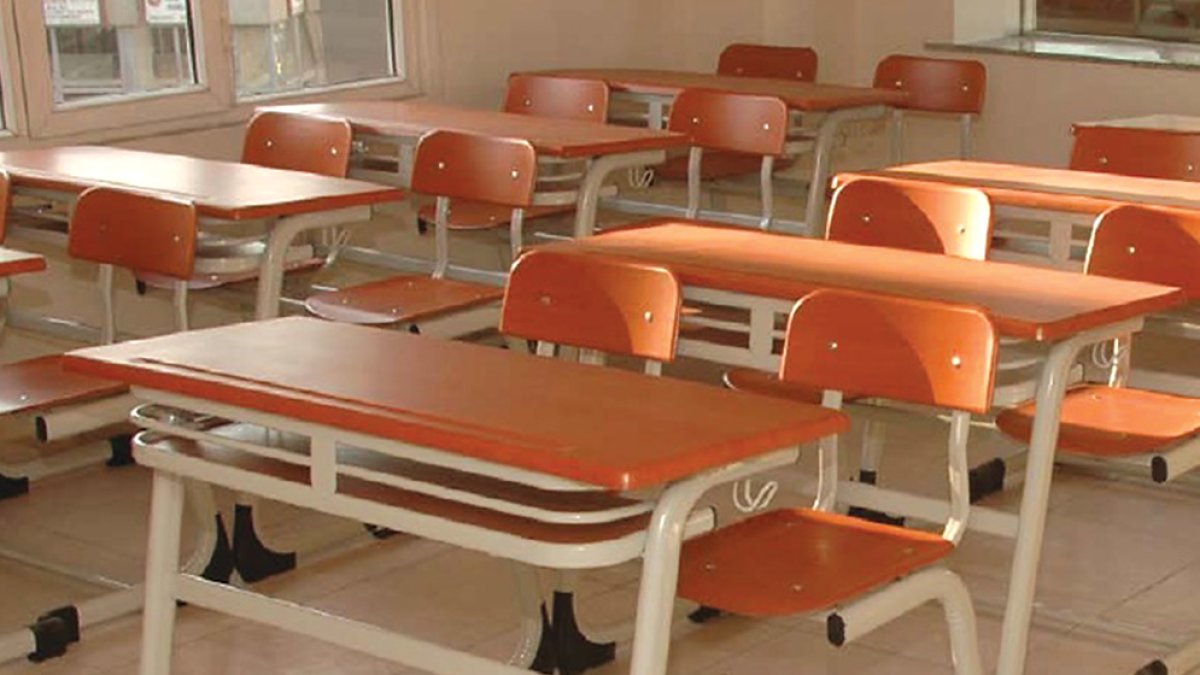 Balıkesir'de okullar 1 gün tatil edildi