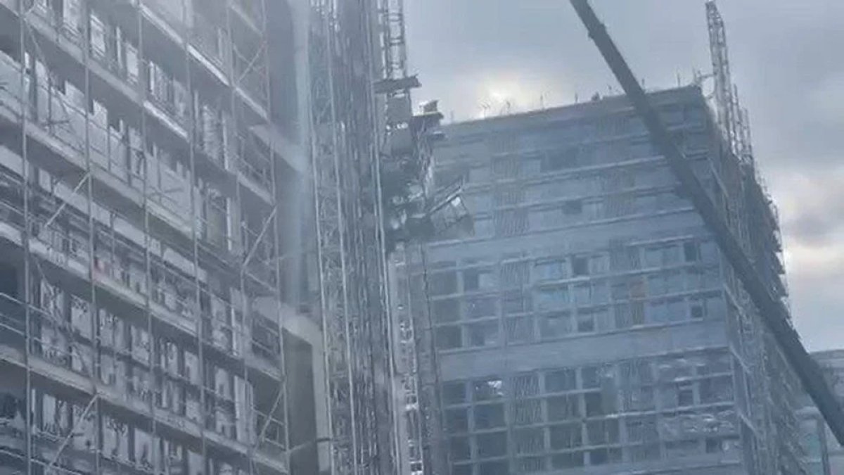 Bahçelievler'de facia: Yük asansörü düştü