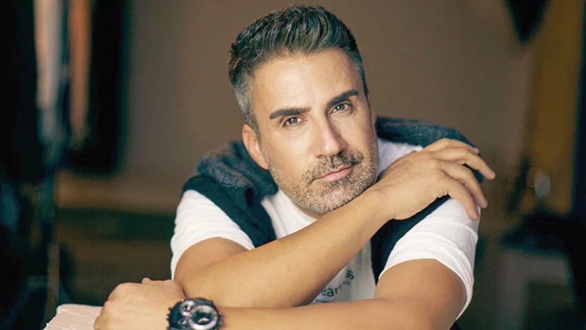 Emrah'ın son görüntüsü şaşırttı: Sahnede gözyaşları sel oldu