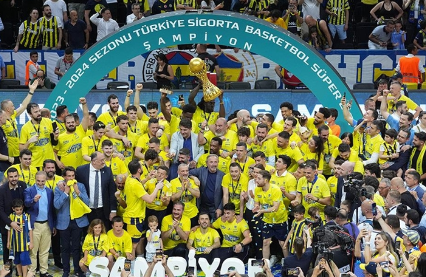 Potada şampiyon Fenerbahçe Beko