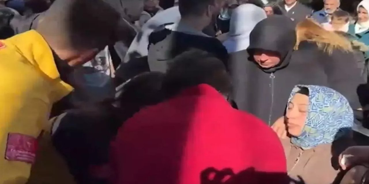 Enkazı gözyaşlarıyla izledi, feryadı yürekleri dağladı! "Bildiğimiz kadarıyla yeni bina, aklım almıyor..."