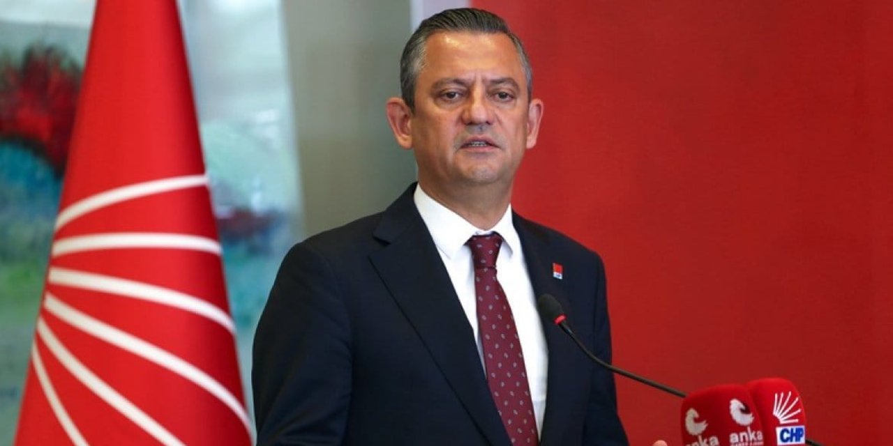 Depremin 1000. gününde Özgür Özel'den flaş çıkış: Hala adalet ve barınma bekleyen vatandaşlar var