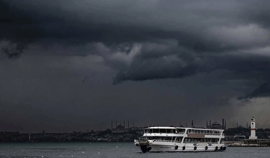 AKOM'dan İstanbullulara gök gürültülü sağanak uyarısı