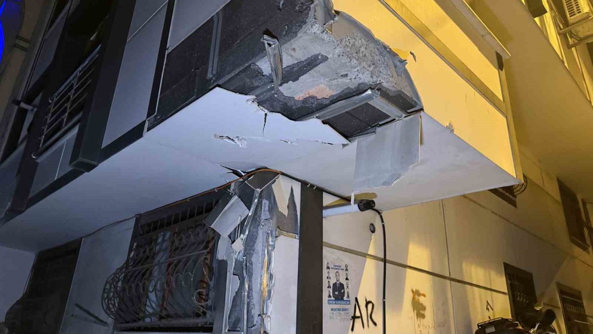 Eyüpsultan'da dehşet gecesi: Herkes deprem sandı, sokağa döküldü