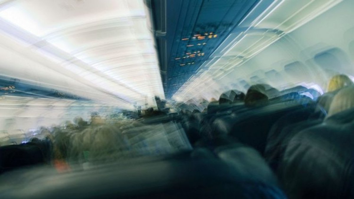 AJet uçağında korku dolu anlar: "Çarpışmaya hazır olun"