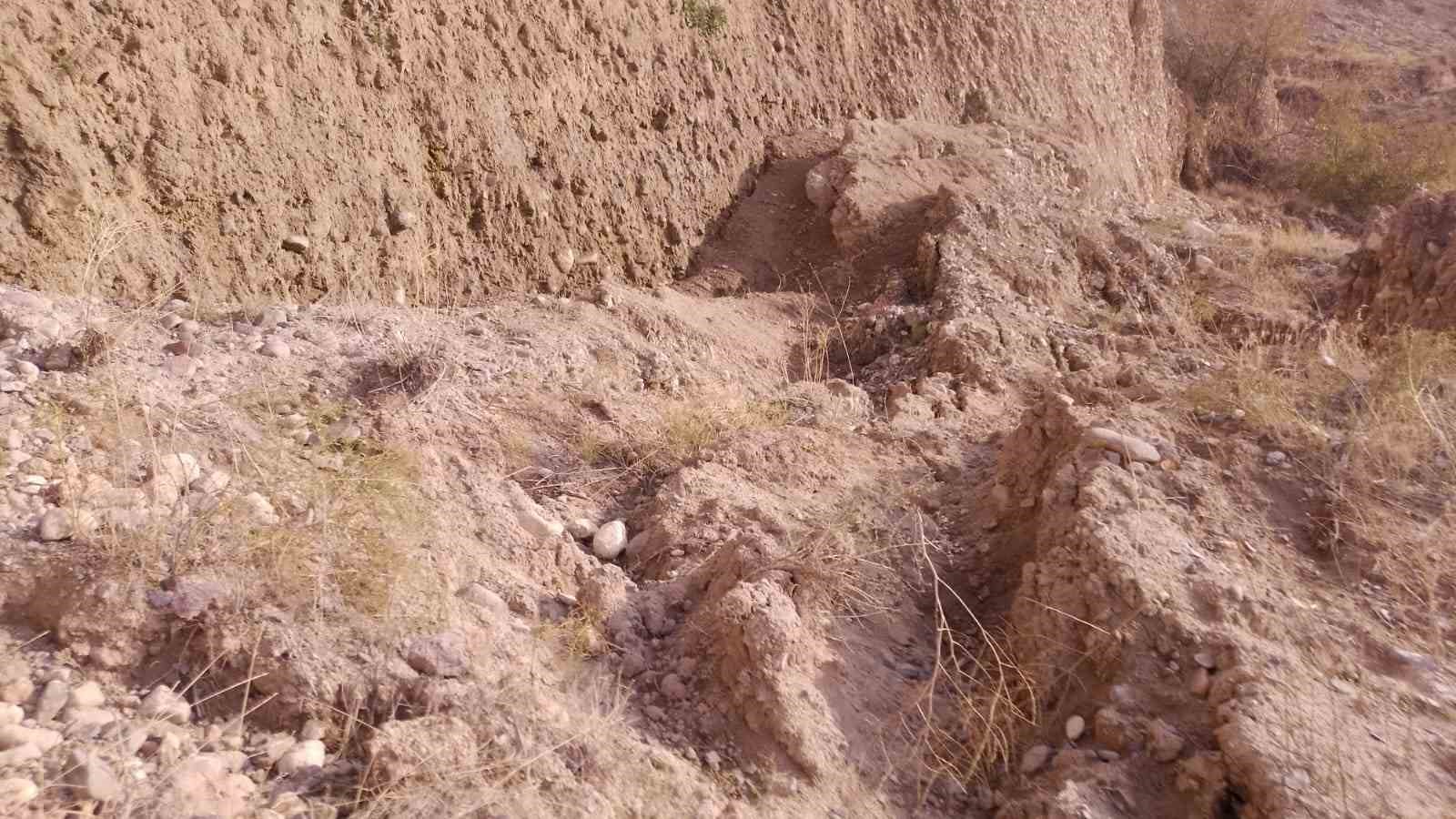 Ankara'da toprak kayması