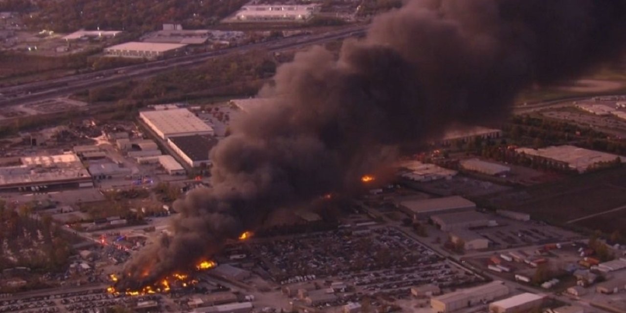 ABD’de uçak düştü: Ölü ve yaralılar var