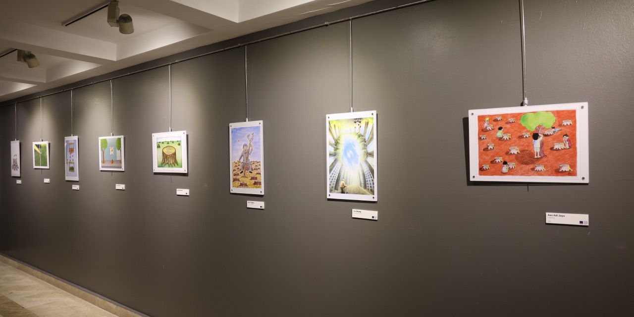 Aydın Doğan Vakfı’nın “Küllerinden Doğan Umut” Sergisi Eskişehir’de açıldı