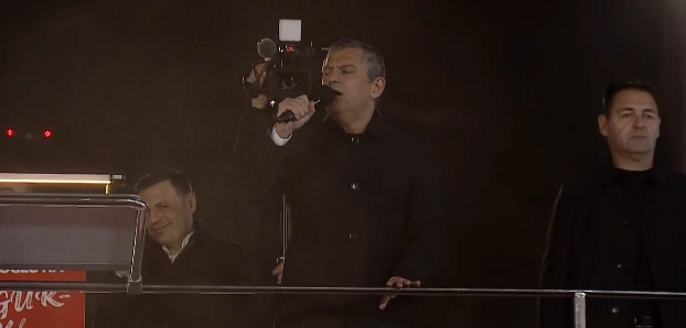 Özgür Özel'den Ümraniye mitinginde açıklama: Akın Gürlek Eti’nin Lüksemburg’daki şirketinden maaş aldı