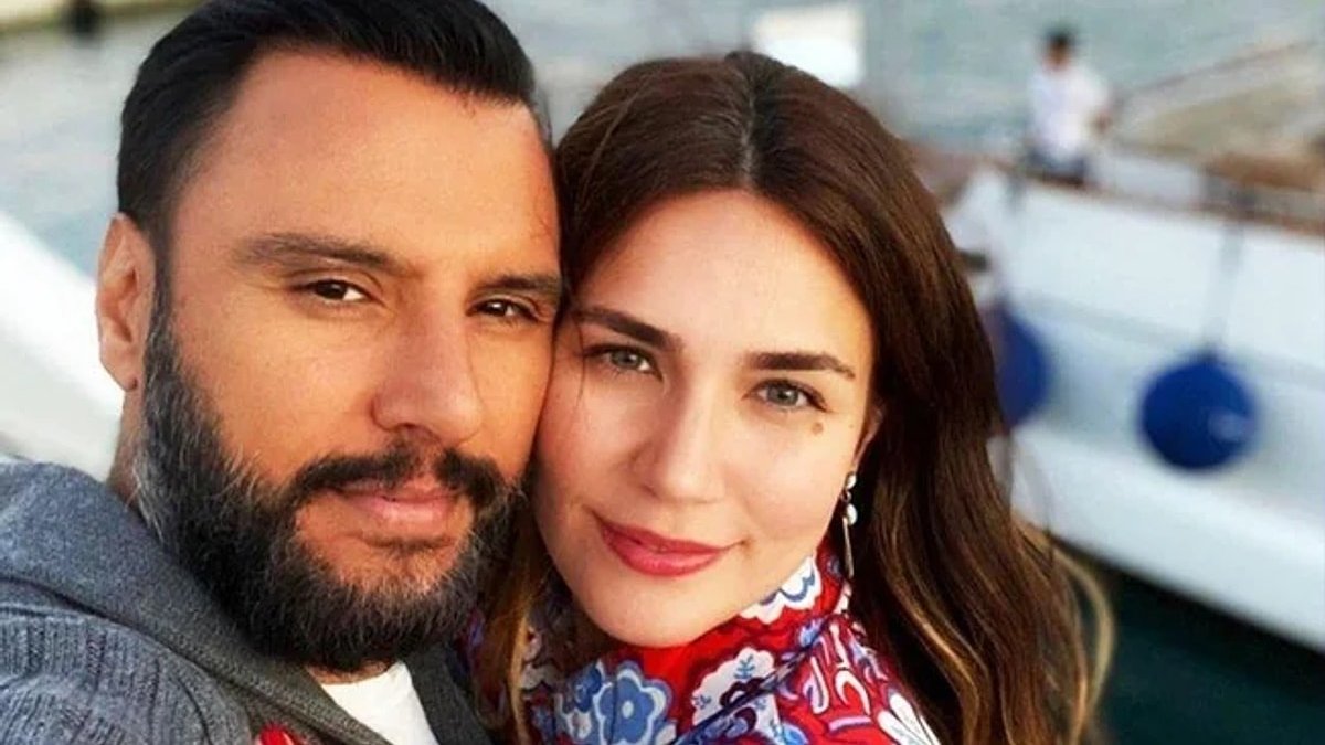 Buse Varol’un 50 bin TL’lik “toynak” ayakkabısı gündem oldu