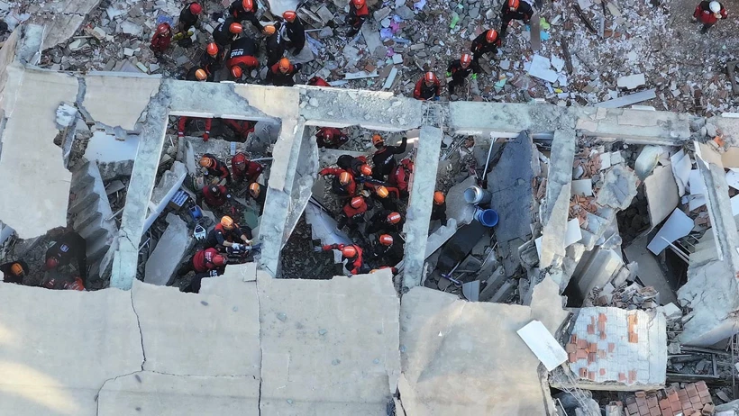 Gebze'deki binanın neden yıkıldığını bakanlık açıkladı