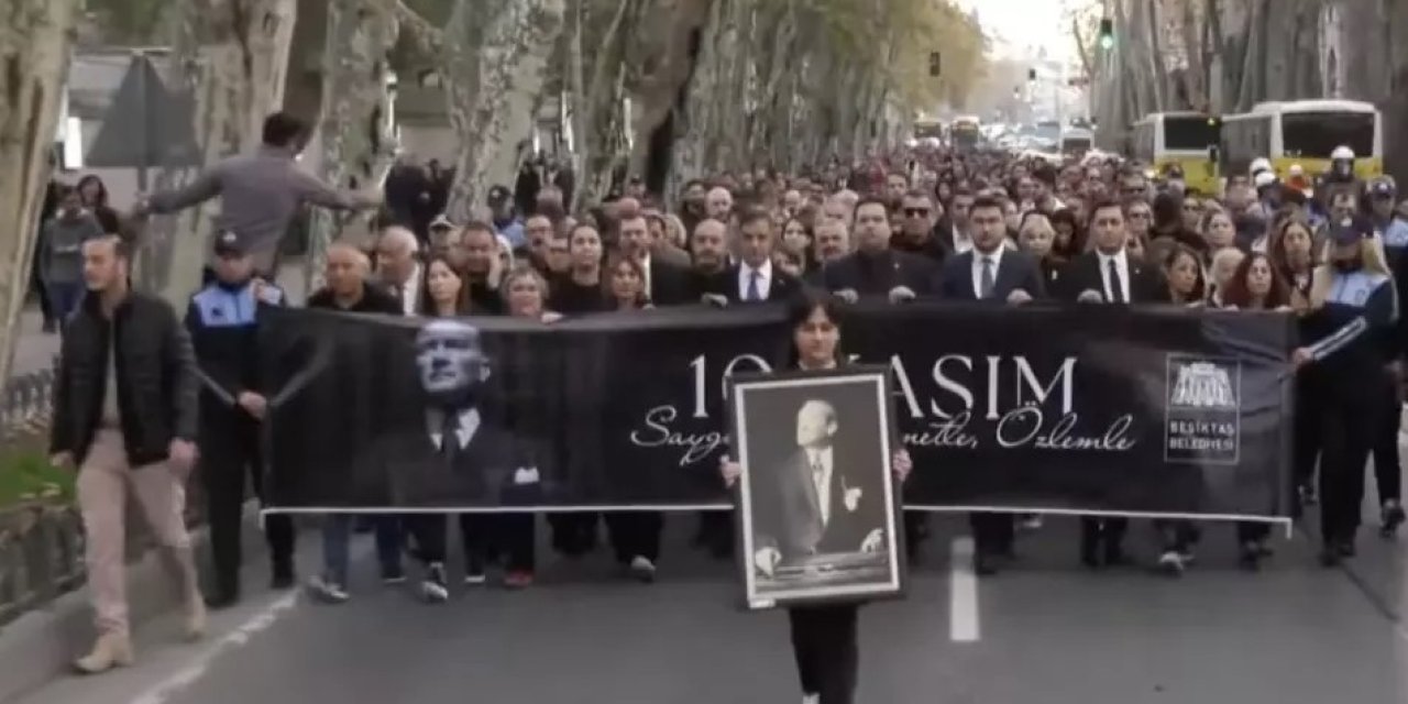 Binlerce vatandaş Atatürk’ü “özlem ve minnetle” Dolmabahçe’de andı