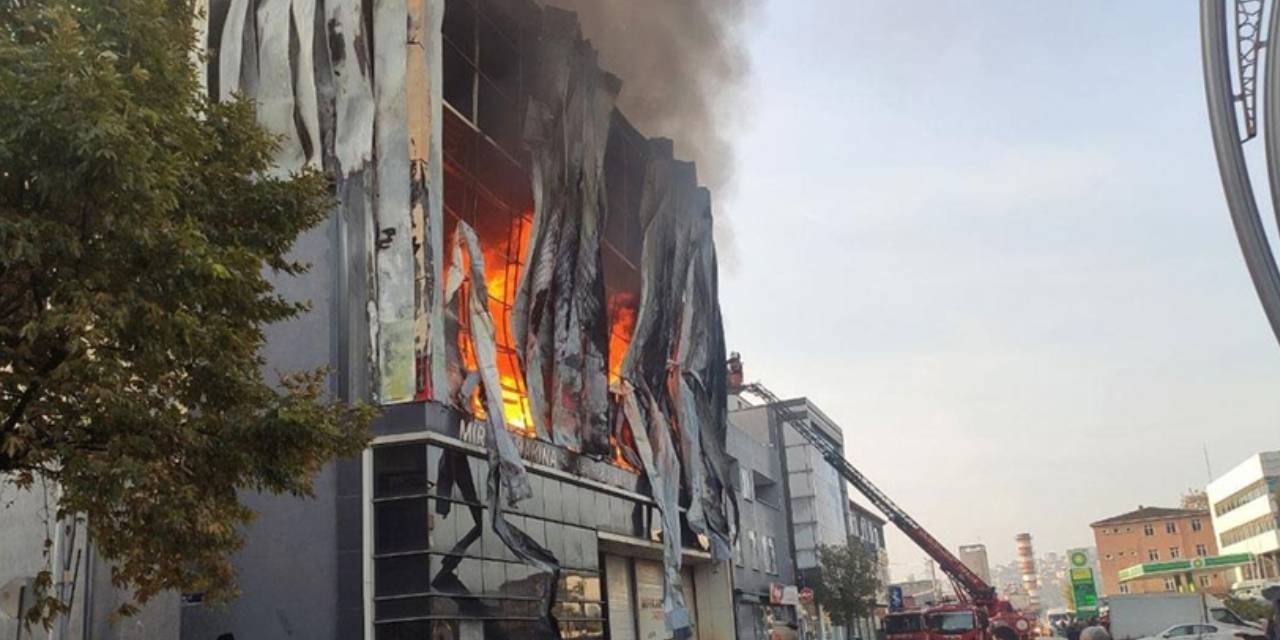 Yangın çıkan parfüm fabrikasının 16 yaşındaki eski çalışanı konuştu: Biz sigortasız çalıştık, denetçilere de rüşvet verildi