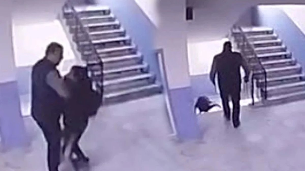 Otizmli öğrenciyi merdivenden iten okul müdürü gözaltına alındı