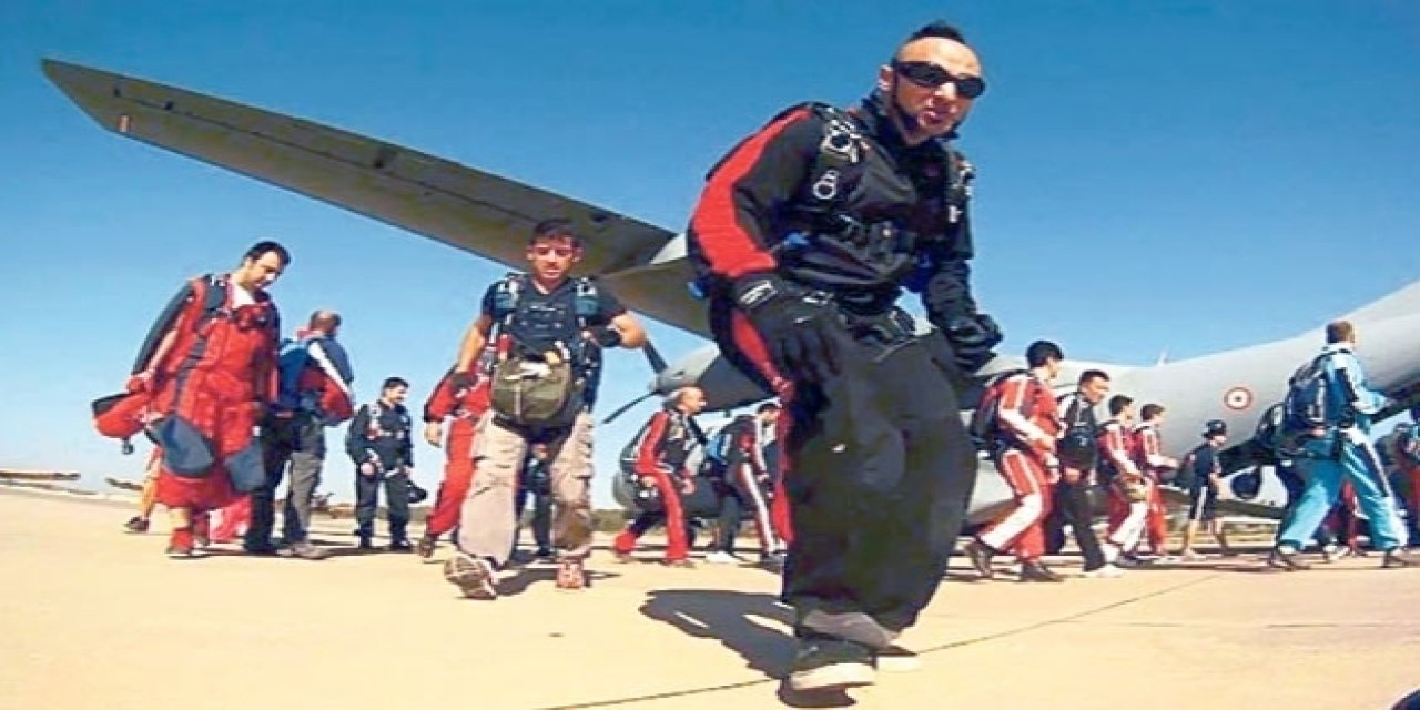 Hayko Cepkin şehit haberiyle yıkıldı: “Birlikte uçmuştuk”