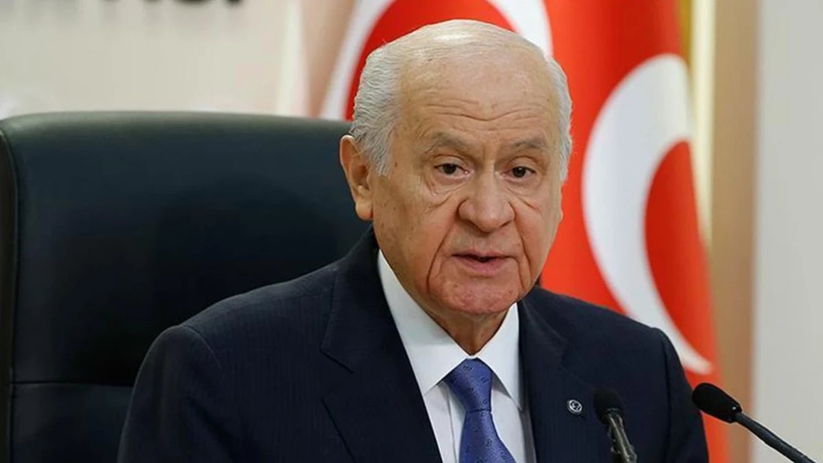 Bahçeli’den Gürcistan’da düşen askeri uçakla ilgili açıklama: “Her ihtimal araştırılacak”