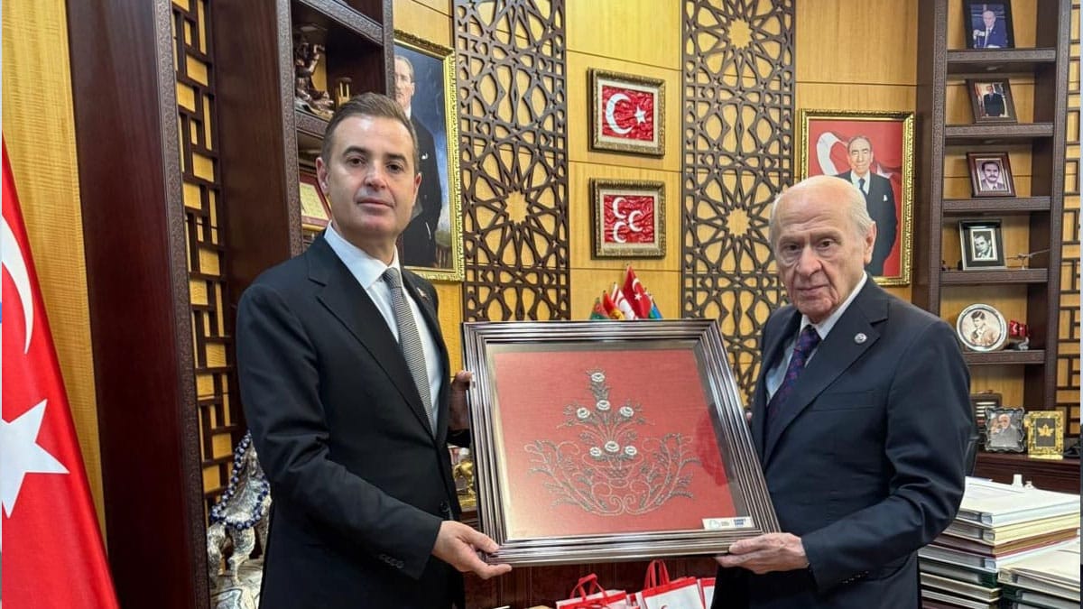 CHP'li Ahmet Akın'dan Bahçeli'ye ziyaret