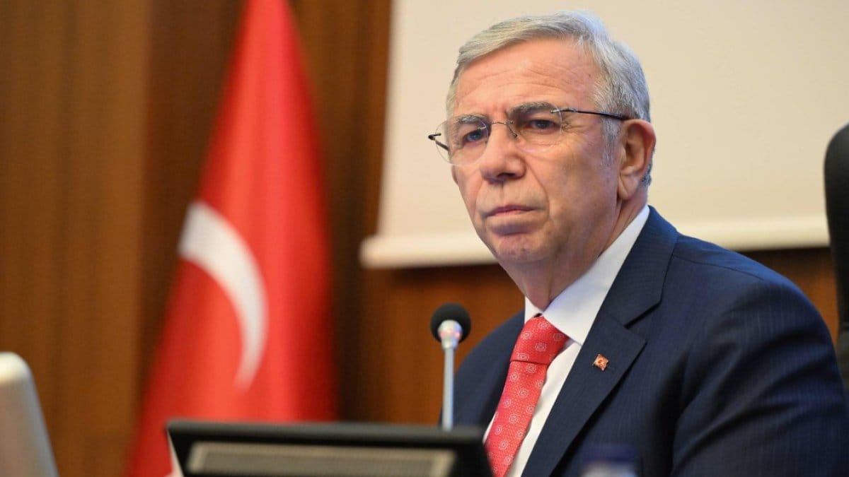 Mansur Yavaş’tan Hırvatistan’da şehit olan pilot için taziye