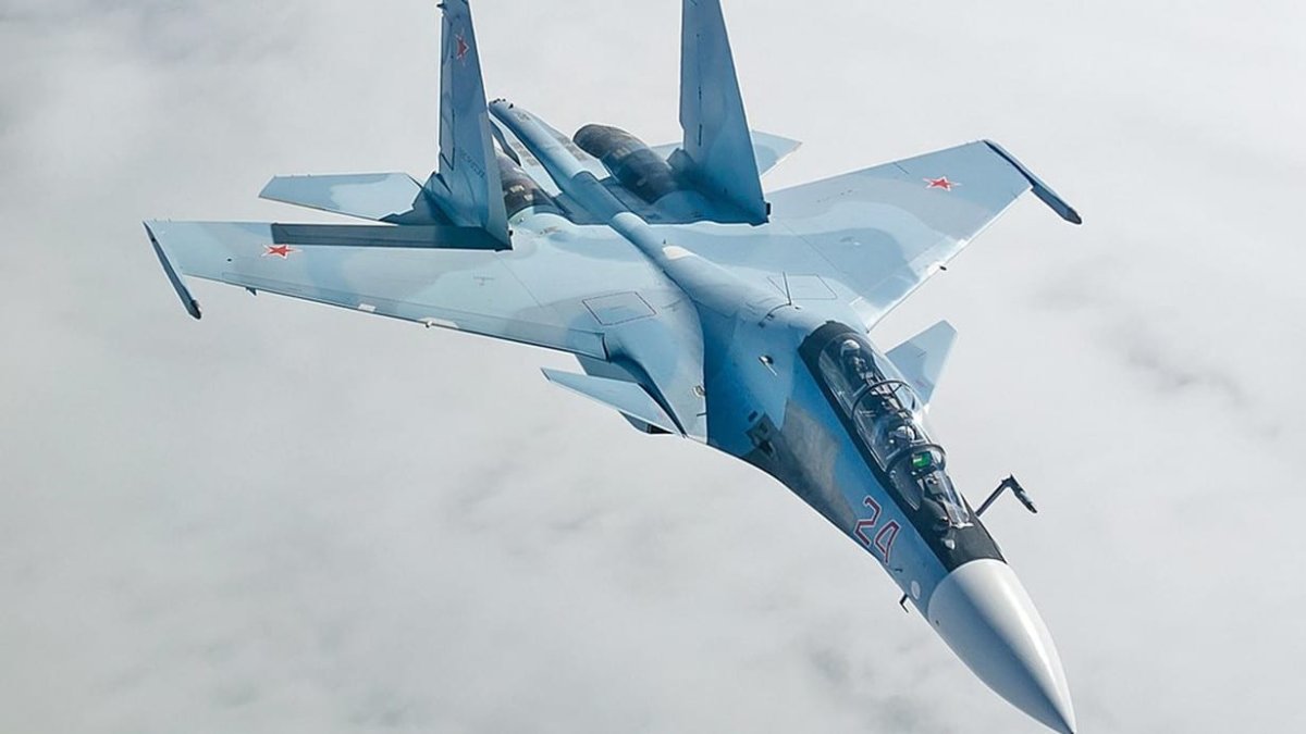 Rusya’da savaş uçağı düştü: İki pilot hayatını kaybetti