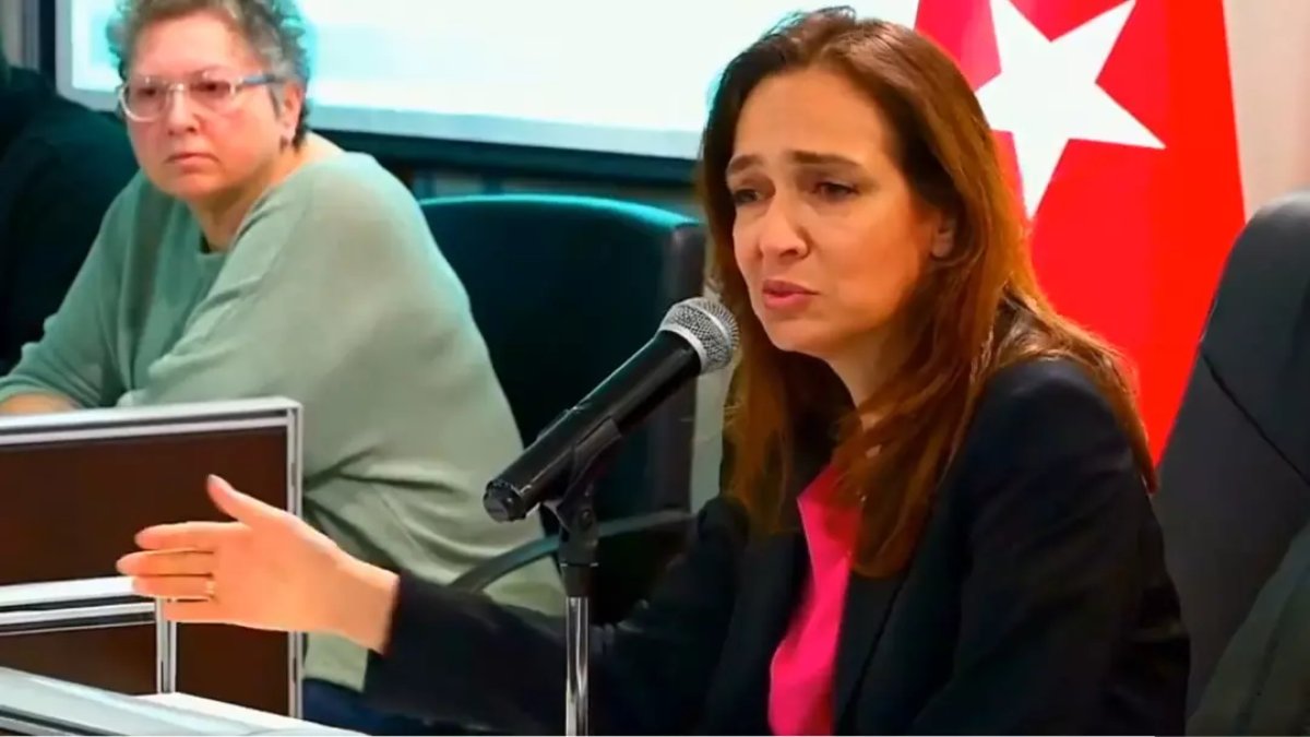 Karşıyaka Belediye Başkanı Ünsal gözyaşlarına hakim olamadı: “Tehdit ediliyoruz, zorbalığa boyun eğmeyeceğim”