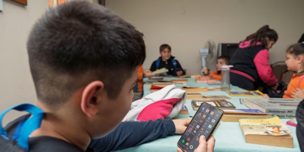 İzmir Büyükşehir’den 79 köye ücretsiz internet