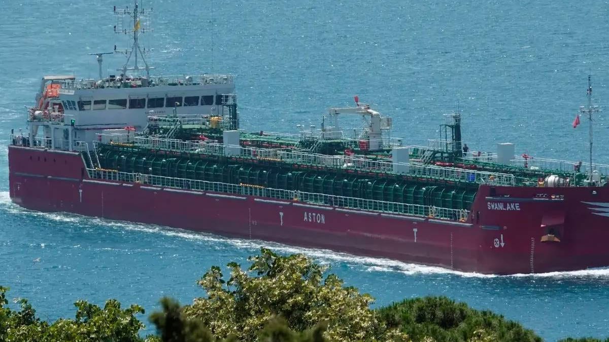 Gemi zehirlenmesinde ikinci kaptan tutuklandı