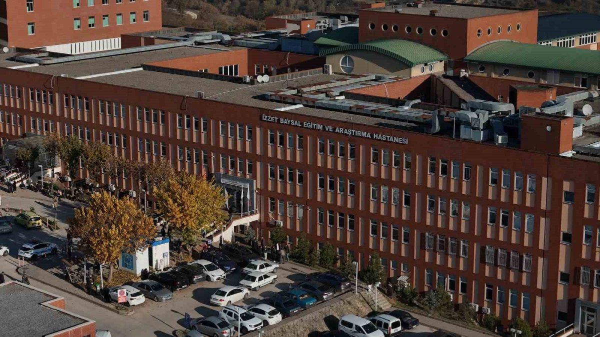 Bolu’da 14 öğrenci yemek sonrası zehirlenme şüphesiyle hastaneye kaldırıldı