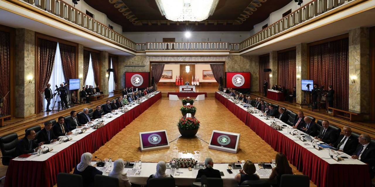 Karar belli oldu: Süreç Komisyonu İmralı'ya gidiyor