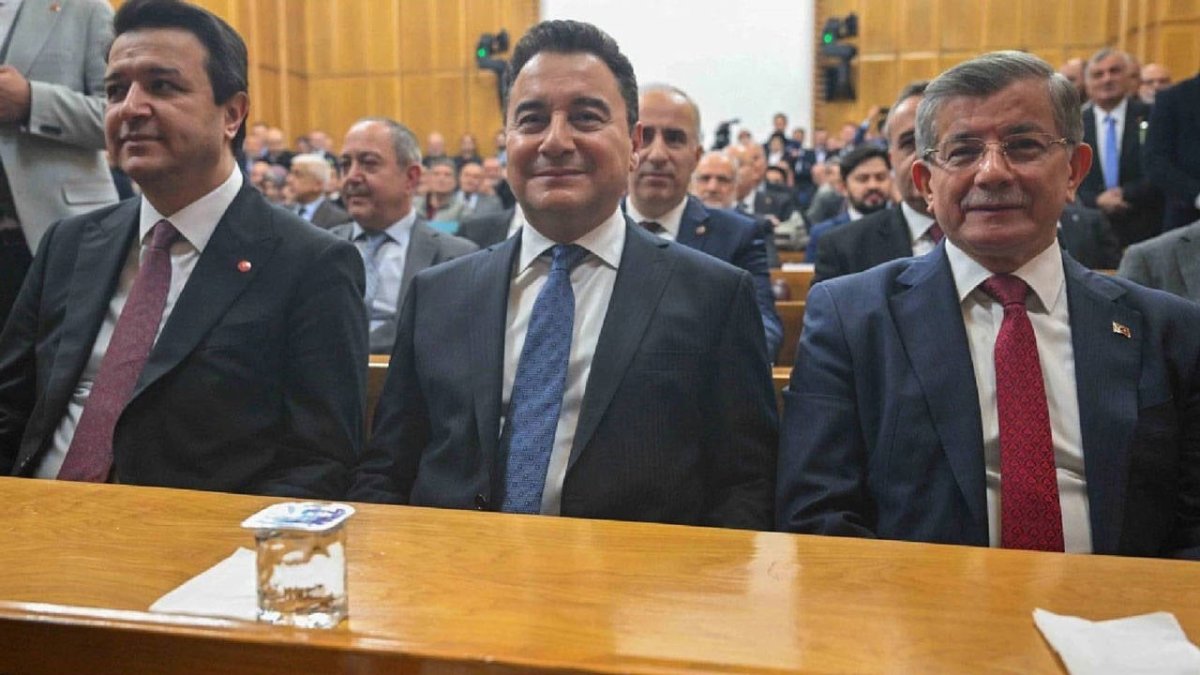 Yeni Yol Grubu'dan İmralı kararı