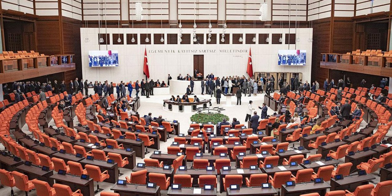TBMM'de sandalye dağılımı değişti: Sayı 139 oldu