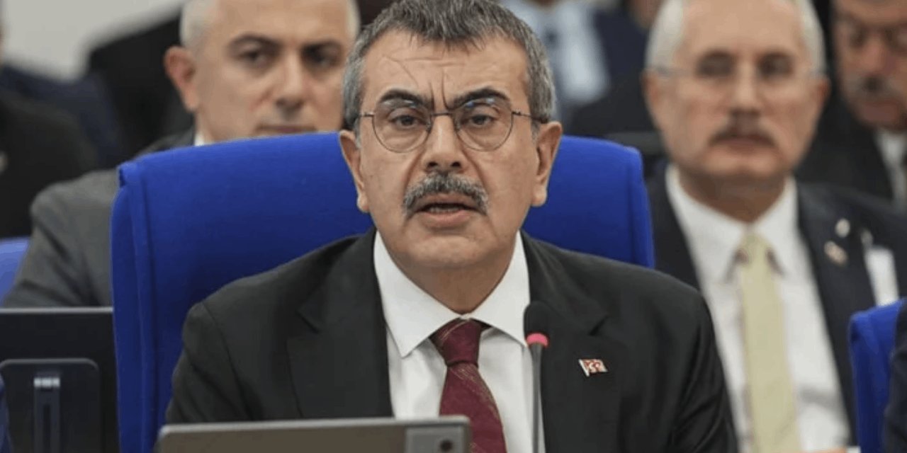 Milli Eğitim Bakanı Yusuf Tekin kızını neden özel okulda okuttuğunu açıkladı