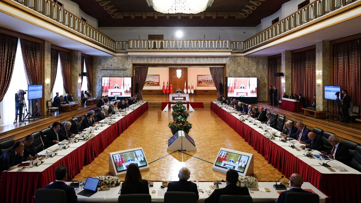 Komisyon Heyeti İmralı'ya gitti! TBMM'den flaş İmralı açıklaması