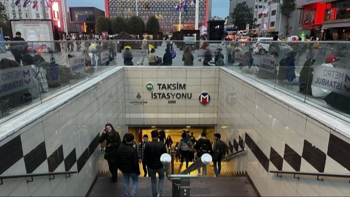 Taksim’de metro istasyonları geçici olarak kapatılıyor