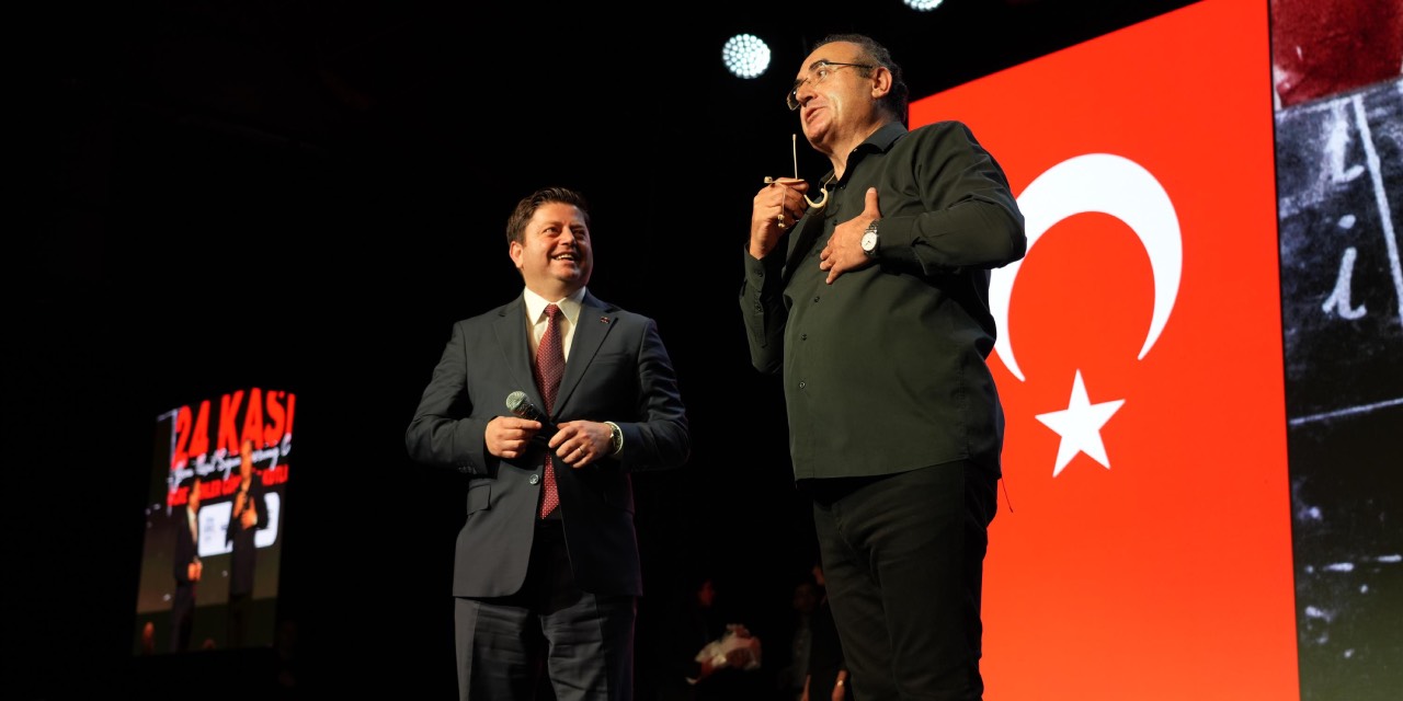 Kadıköy’de Öğretmenler Günü Sunay Akın gösterisiyle kutlandı