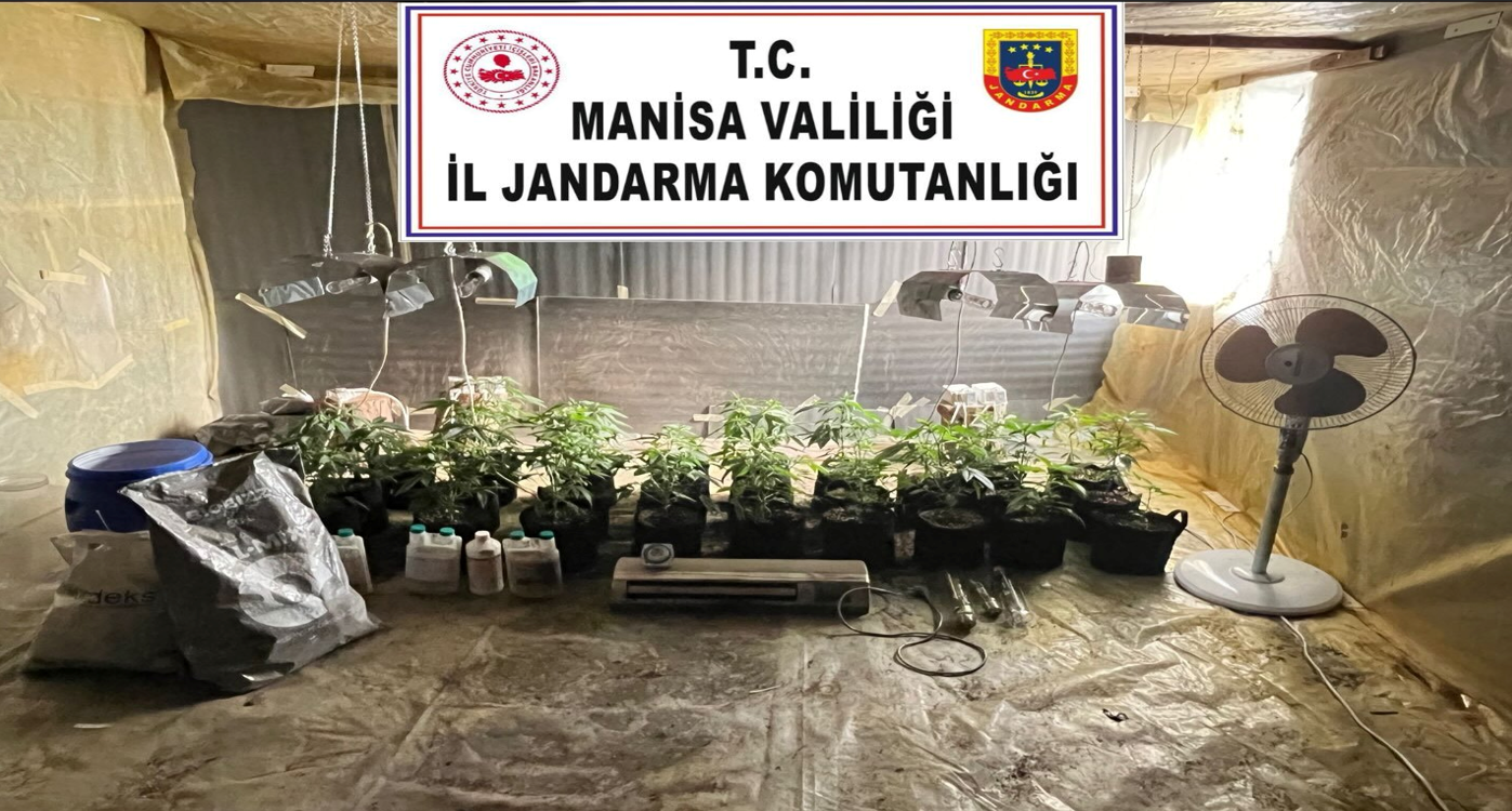 Evine sera kurdu operasyonla yakalandı