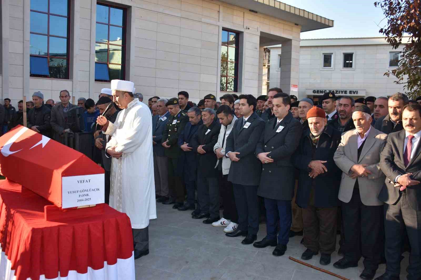 Piyade Er Yusuf Gönlüaçık son yolculuğuna uğurlandı