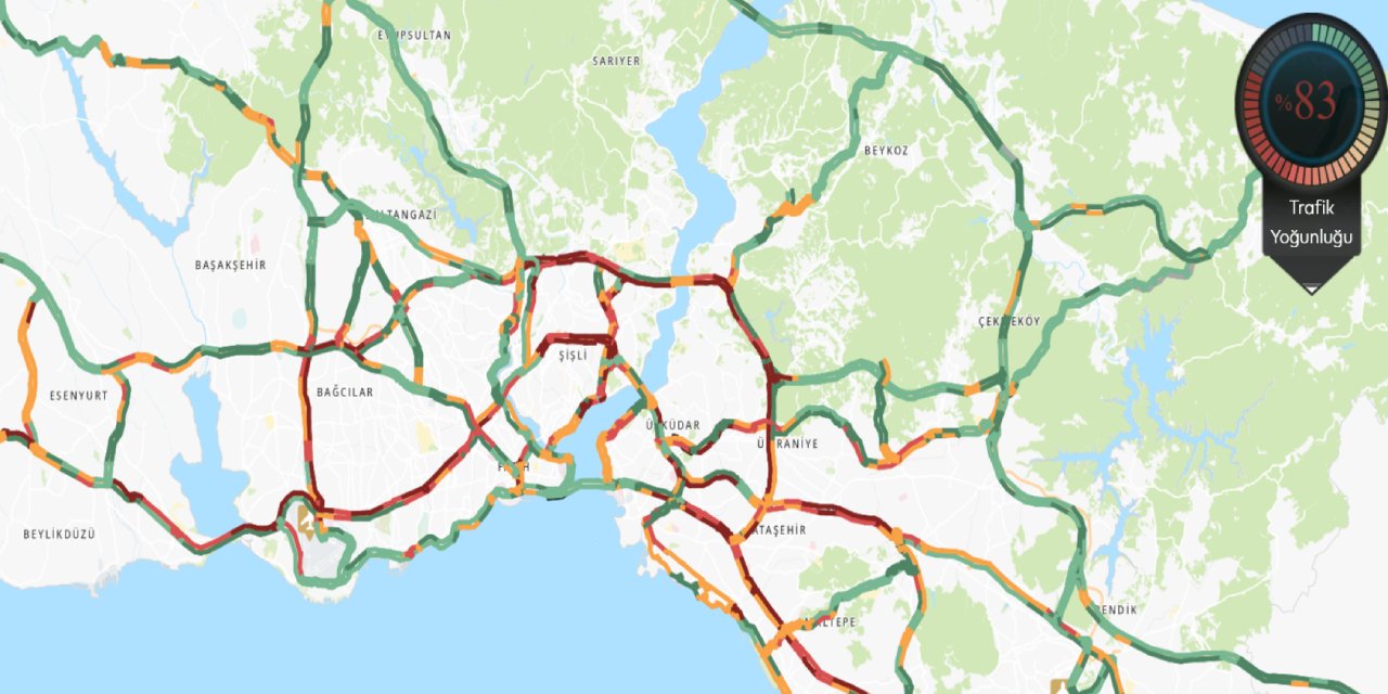 İstanbul'da akşam trafiği kilitlendi! Yoğunluk Yüzde 80'i geçti