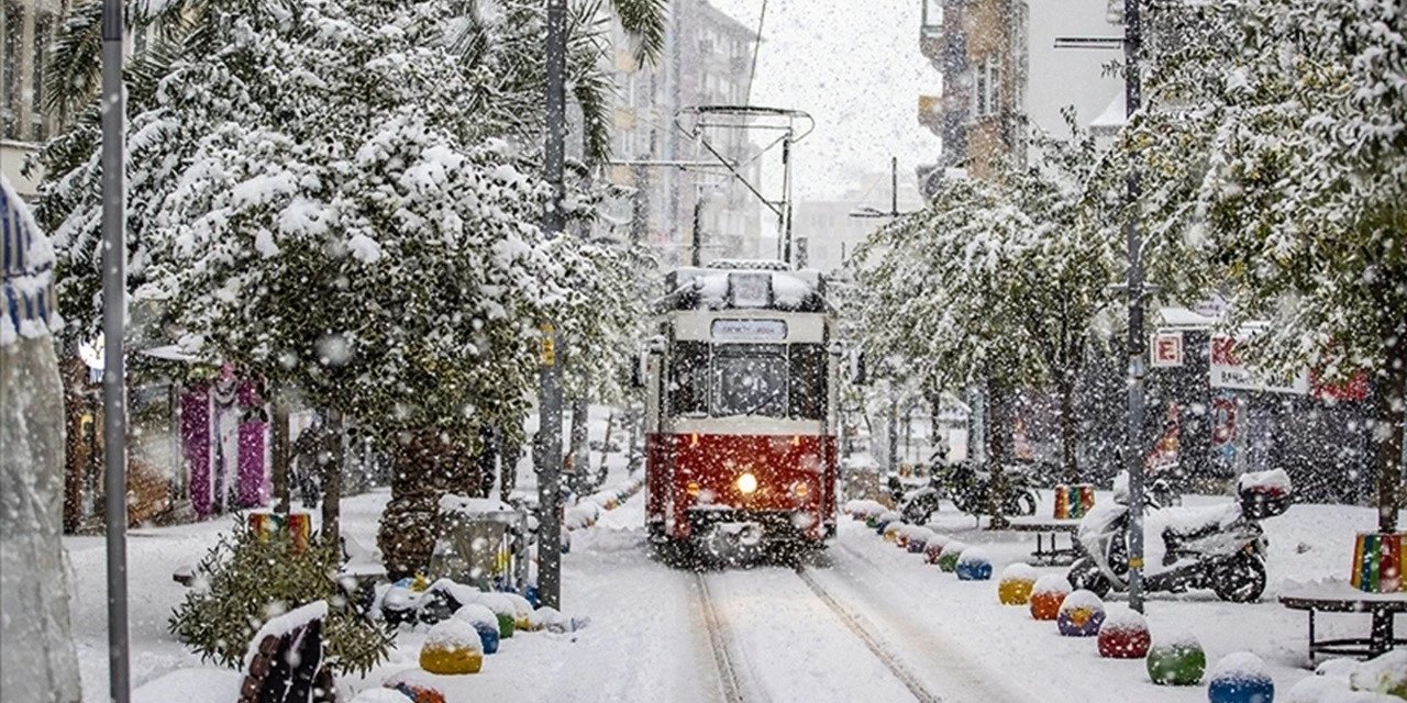 İstanbul'a kar için tarih verildi! En yoğun olacağı dönemi İBB açıkladı