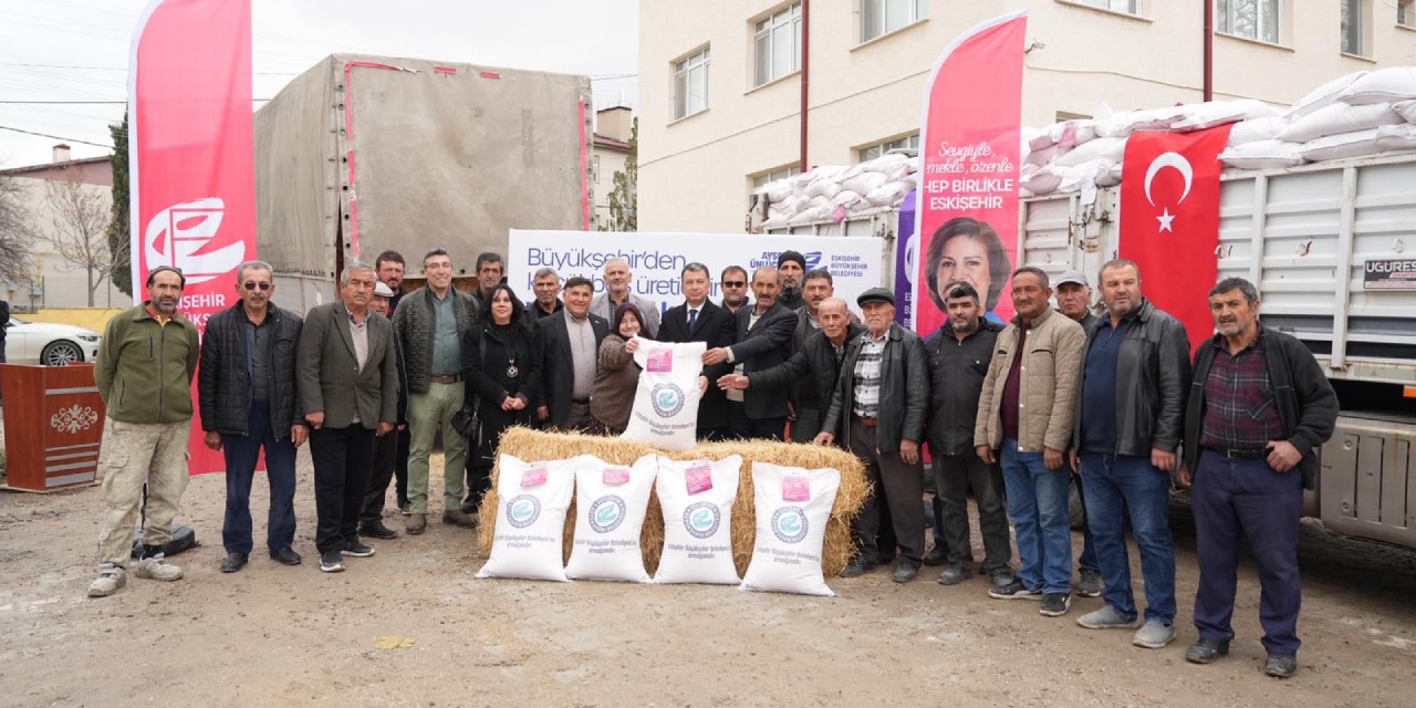 Eskişehir Büyükşehir Belediyesi Günyüzü’nde üreticilere destek sağladı