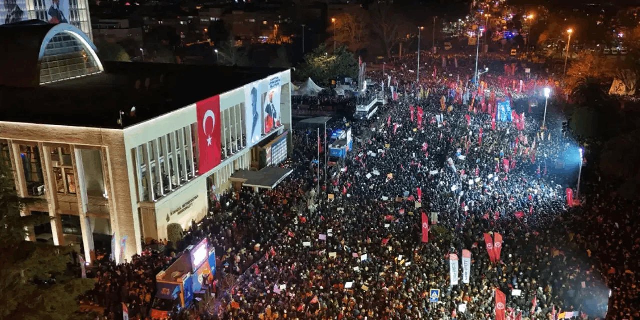 İmamoğlu protestoları davası yine ertelendi: 139 sanıklı Saraçhane davası için karar