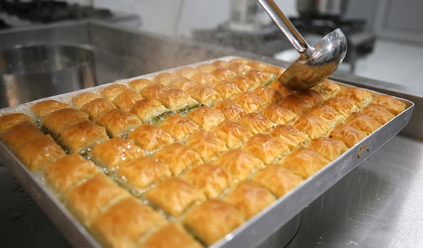 Tatlıcılarda bayram telaşı: 6 bin ton baklava tüketilmesi bekleniyor