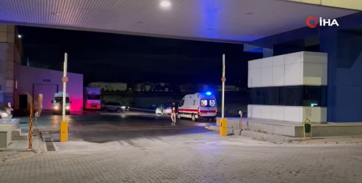 Tavuk döner yiyen 30 kişi hastanelik oldu