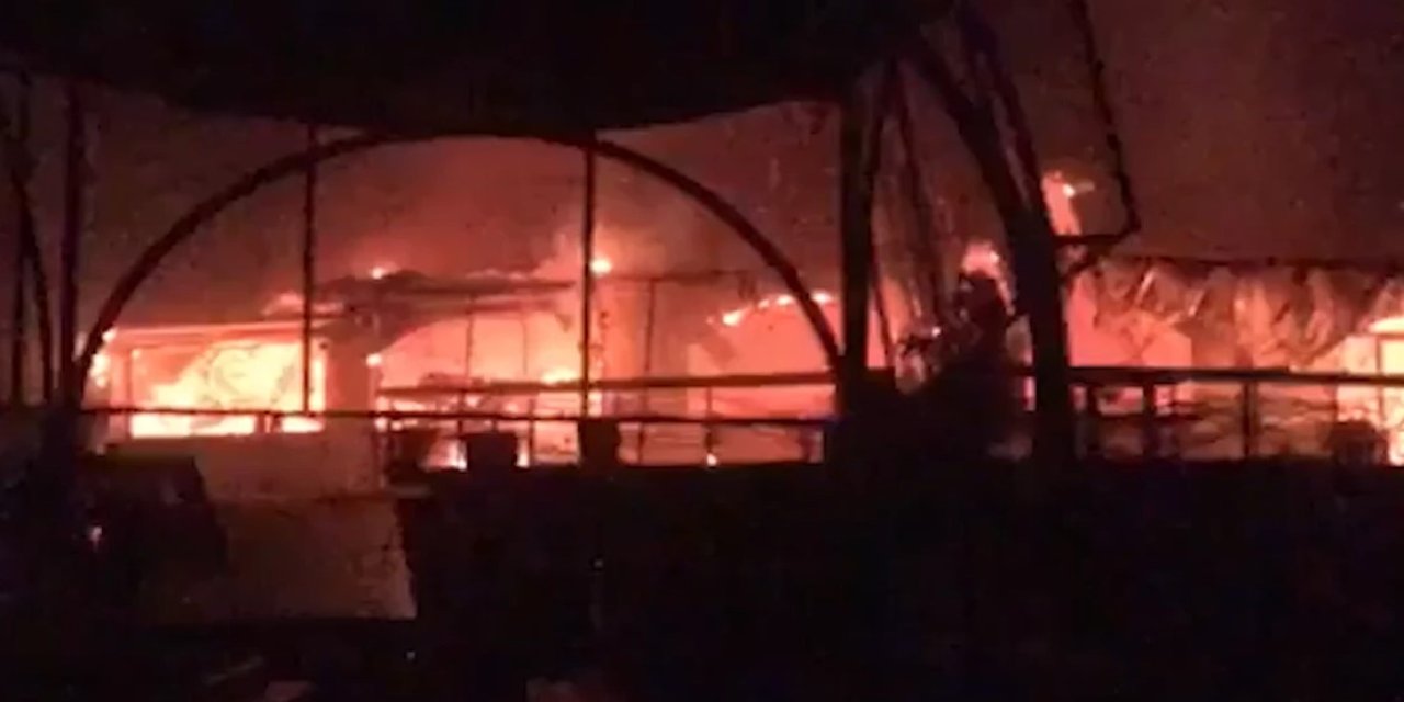 Hindistan'da gece kulübünde dehşet! Yangında 25 kişi hayatını kaybetti