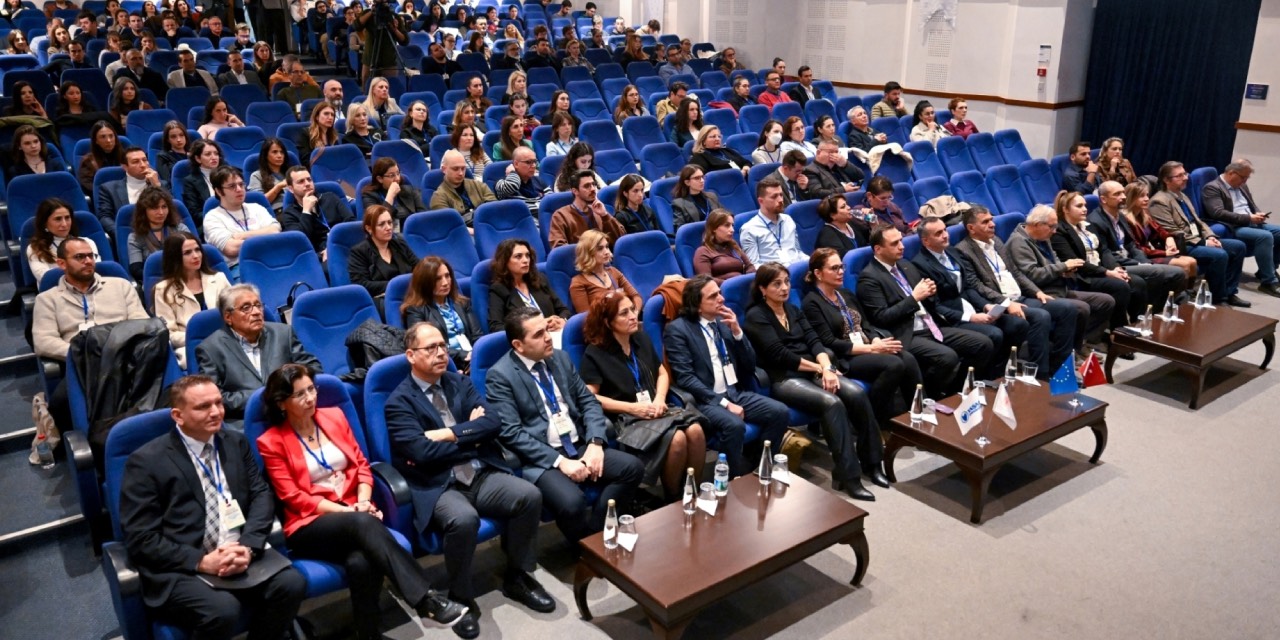 İzmir Bornova’dan AB vizyonuna mesaj: STORMLOG Projesi kapanış toplantısı yapıldı