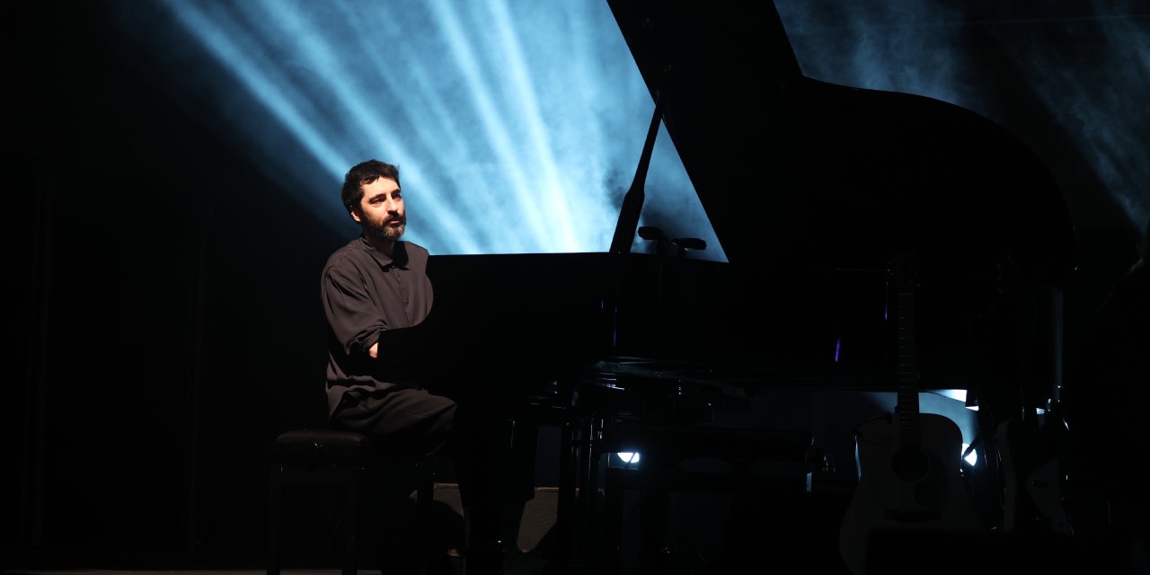 Dünyaca ünlü piyanist İzmir’de konser verdi